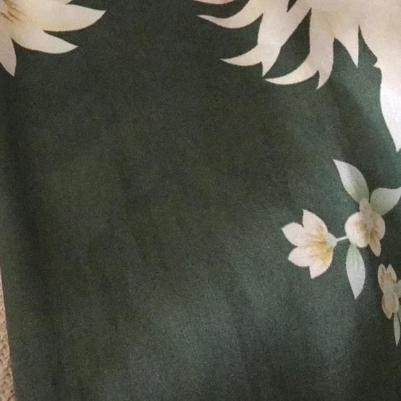 Floral Silk Surplus Blouse - Picture 9 of 9